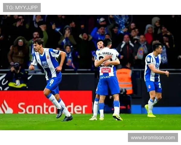 埃瓦尔主场迎战西班牙人争夺西甲宝贵积分的激烈对决