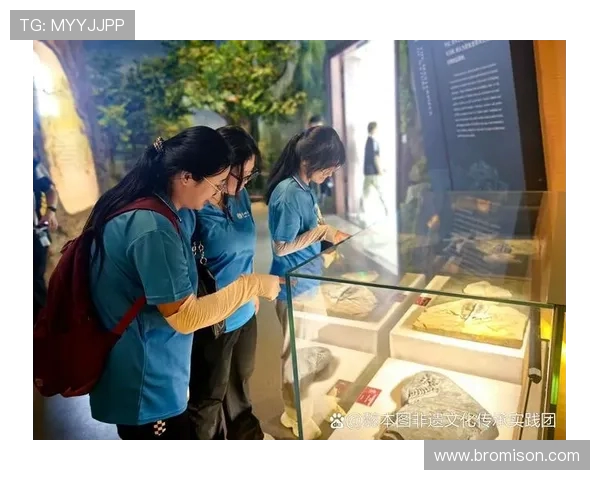 袁堂文：从历史角度探讨其在中国文化传承中的重要角色与影响