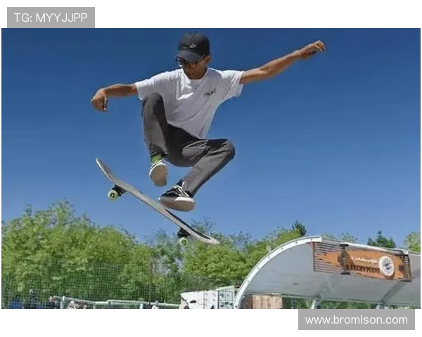 重庆滑板队在极限运动联赛中的精彩节奏表现与战术分析 重庆滑板队在极限运动联赛中的精彩节奏表现与战术分析